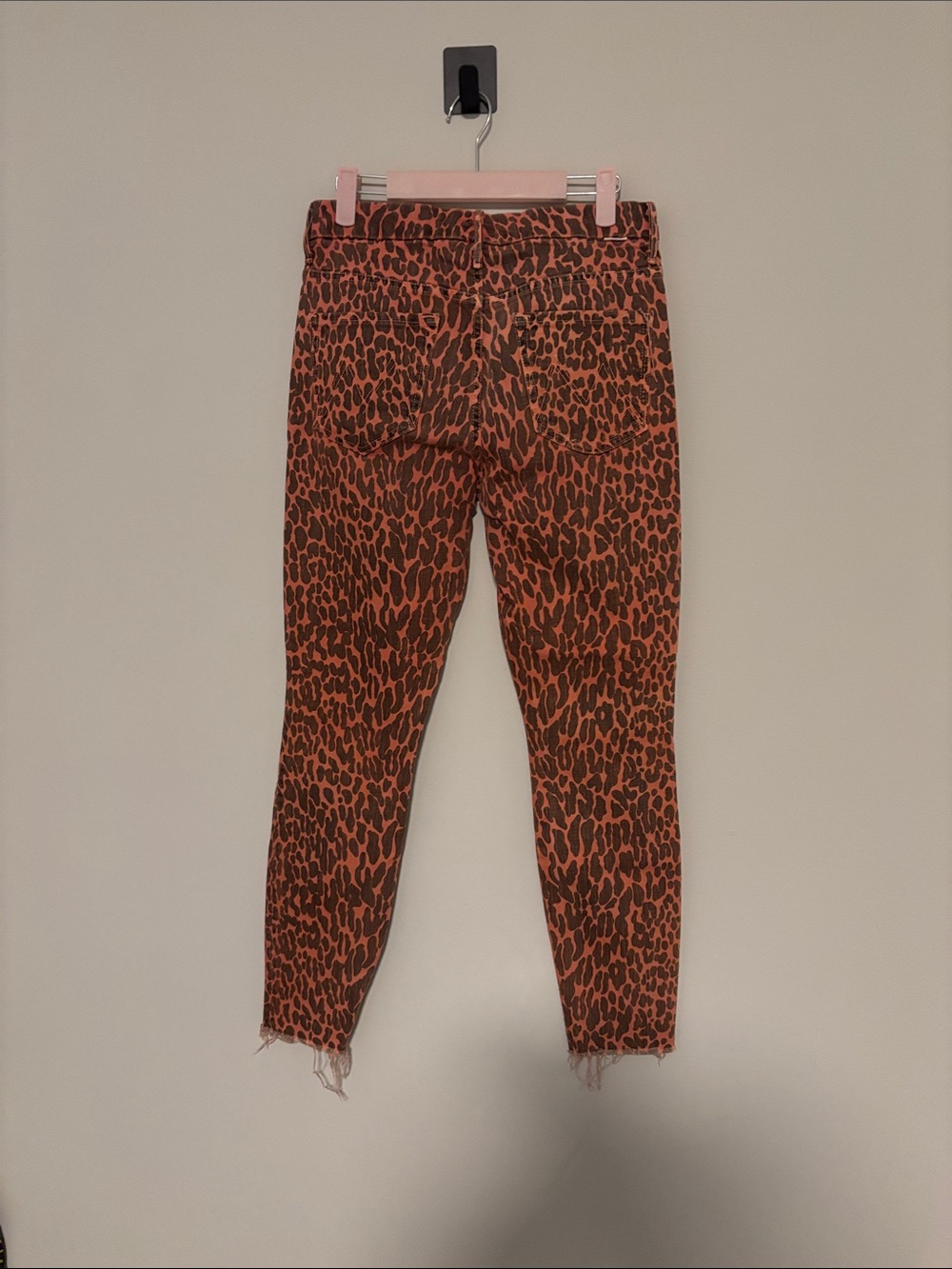 MOTHER high waisted looker ankle fray in animal attractions size 28 - Picture 4 of 8